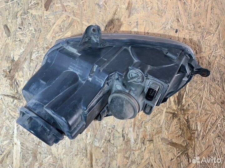 Фара галогеновая передняя правая Volkswagen Golf