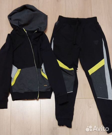 Спортивный костюм для мальчика 140