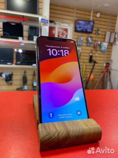 iPhone Xs, 64 ГБ