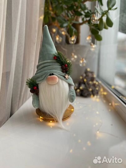 Новогодний гном