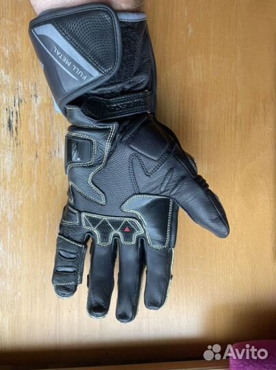 Перчатки Dainese для мотоцикла