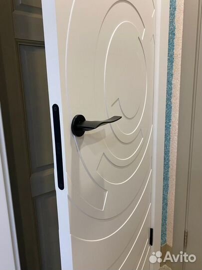 Дверь в Эмали