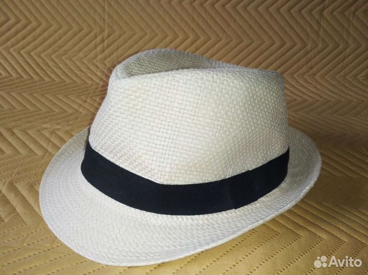 Перчатки, шляпа