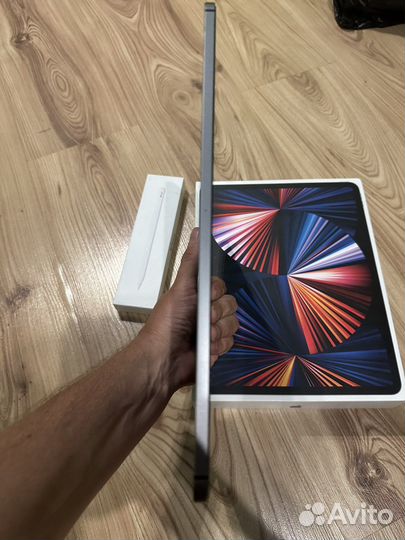 iPad pro 12 9 2021 256 + sim