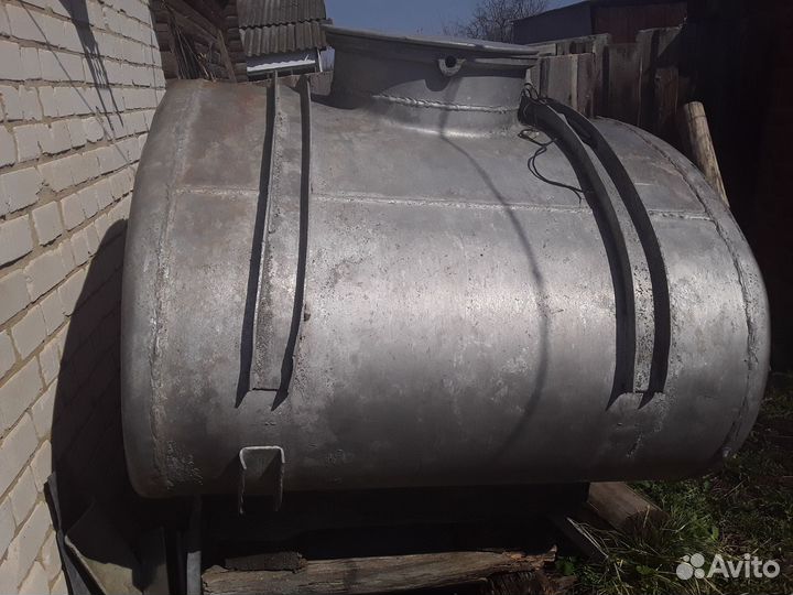 Емкость для воды бу алюминиевая