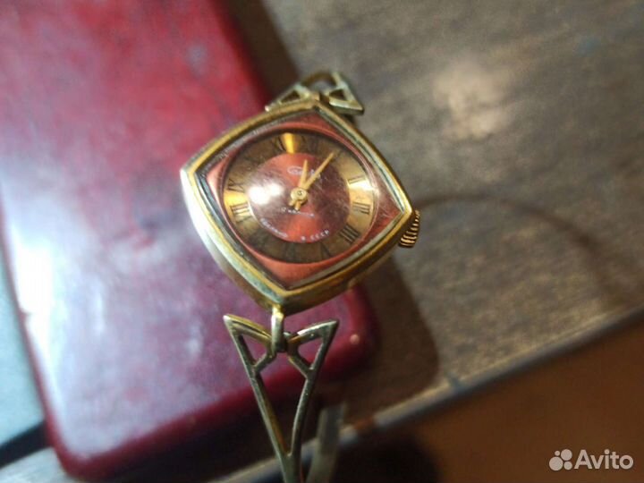 Часы Слава позолоченные СССР