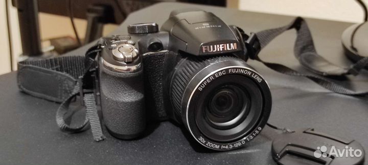 Fujifilm FinePix S4000