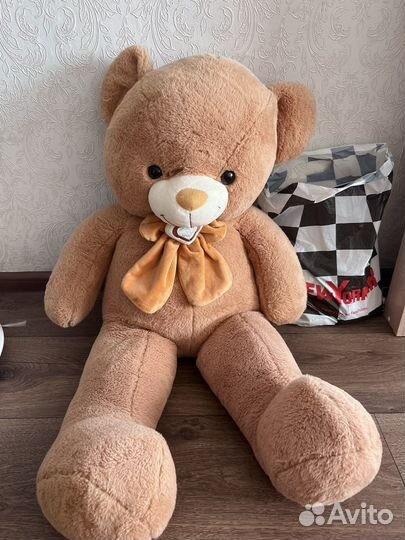 Плюшевый медведь