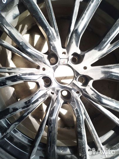Диск литой R18 BMW 5 G30