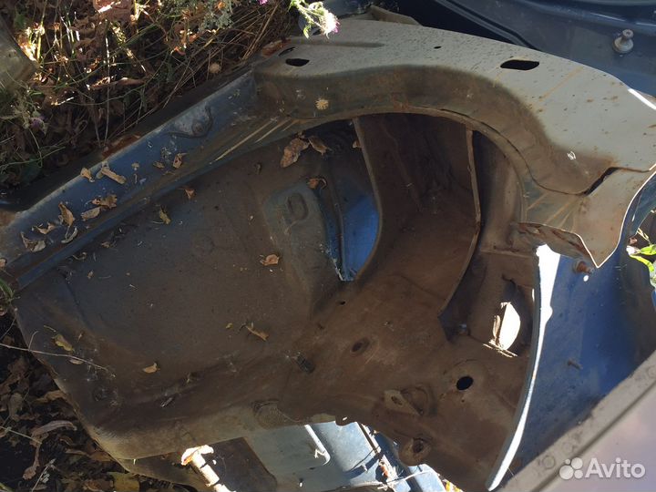 Передняя часть кузова Рено Логан