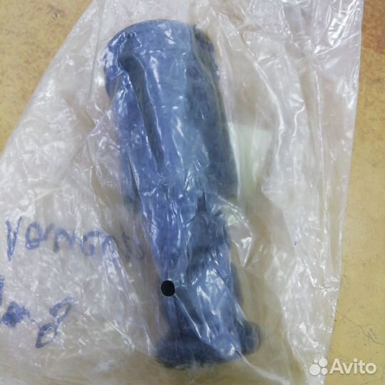 Пыльник с отбойником зад аморт mitsubishi airtrek