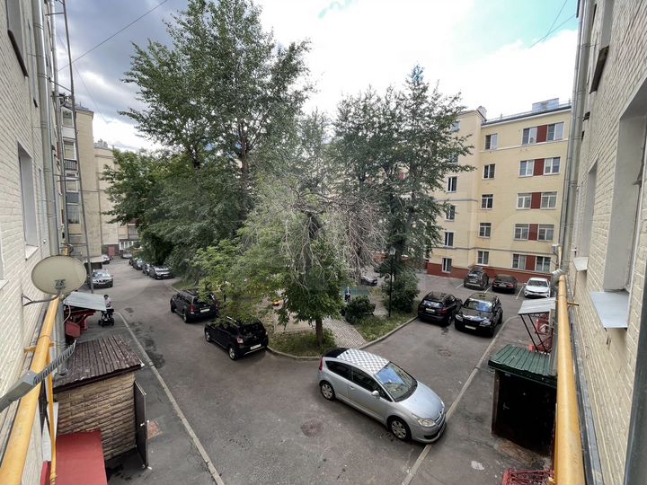 2-к. квартира, 64 м², 2/6 эт.