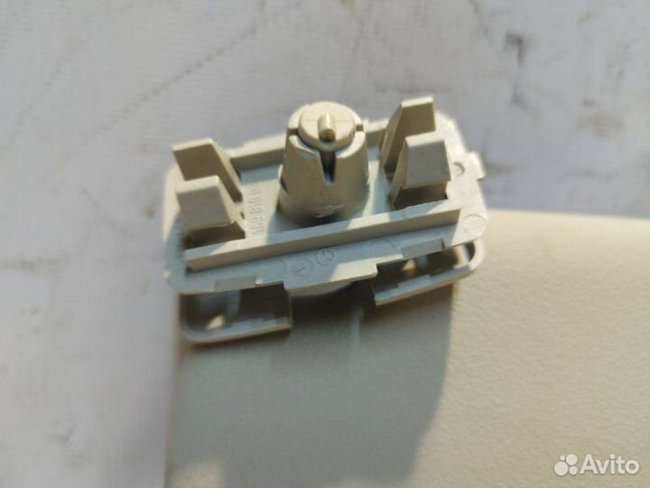 Козырек солнцезащитный правый Mercedes B-Class