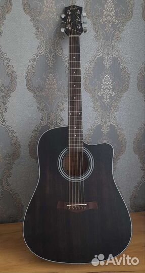 Акустическая гитара