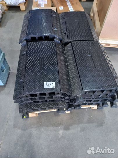 Кабельные мосты дорожные уличные (кабель-каналы )