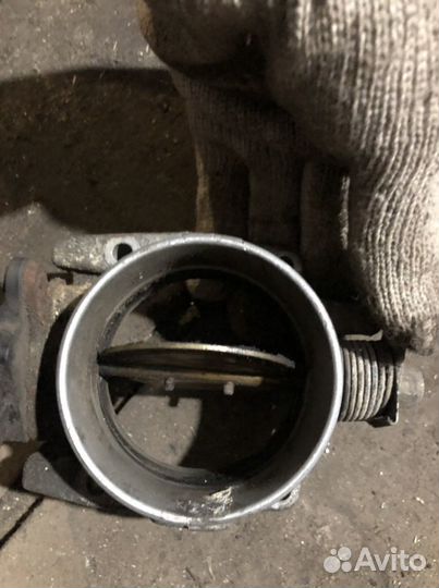 Дроссельная заслонка volvo 850 3531842