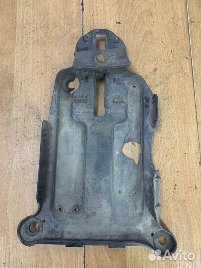 Полка аккумулятора Opel Corsa C