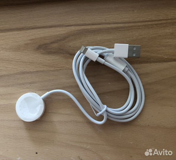 Зарядка на iPhone и apple watch