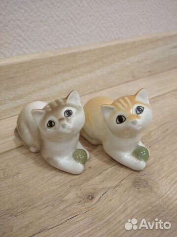 Фарфоровые статуэтки СССР котенок с мячиком лфз
