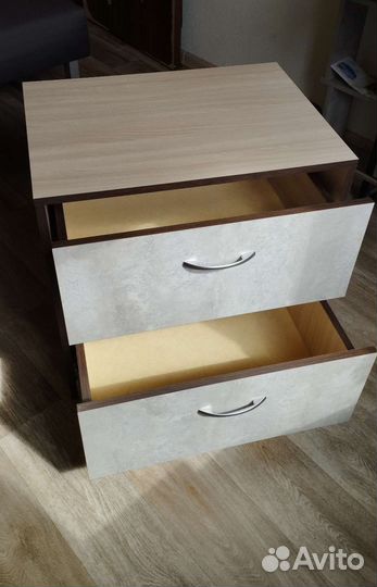 Тумба прикроватная новая