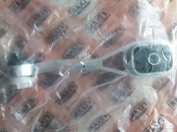 Опора двигателя Renault symbol