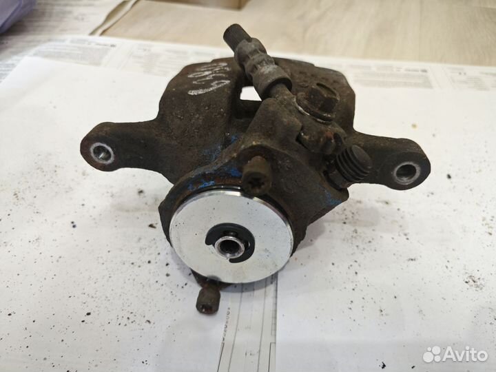 Суппорт тормозной задний правый VAG 3C0615404B