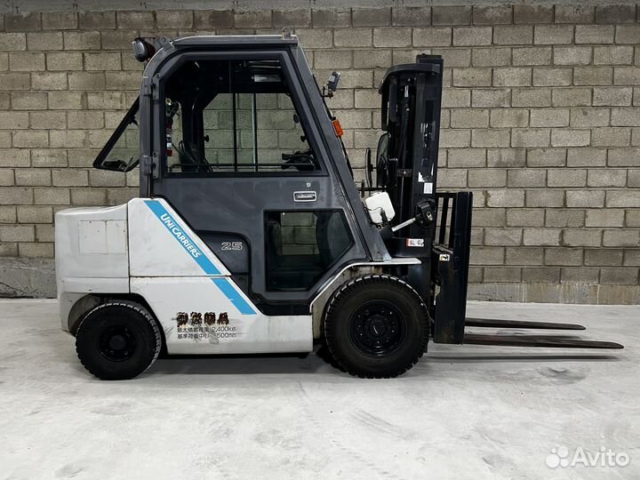 Вилочный погрузчик Unicarriers FD25T5, 2017