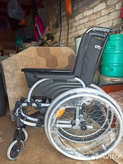 Коляска инвалидная новая