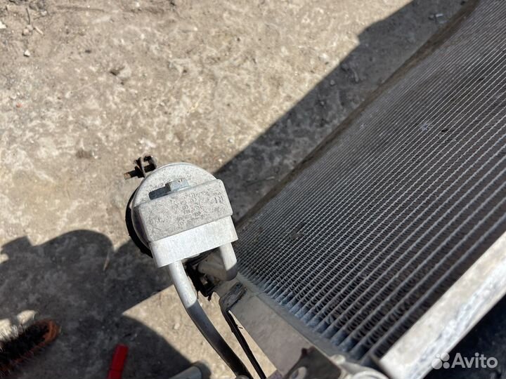 Радиатор кондиционера opel omega b+