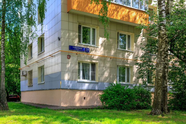 Комната 18,8 м² в 2-к., 2/9 эт.