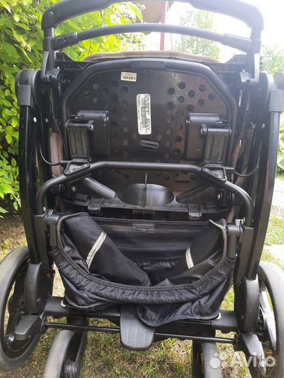 Прогулочная коляска peg perego book