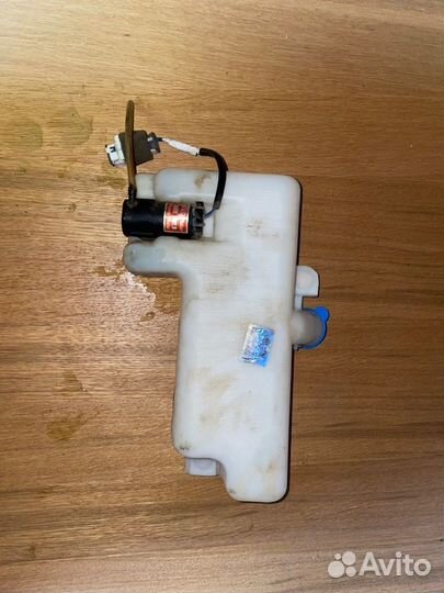 Бачок омывателя заднего стекла Kia Sportage 1