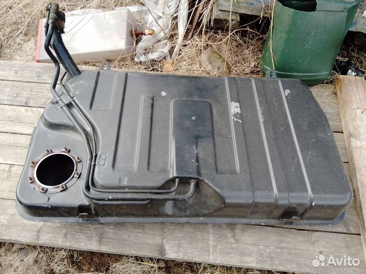 Бензобак chevrolet niva