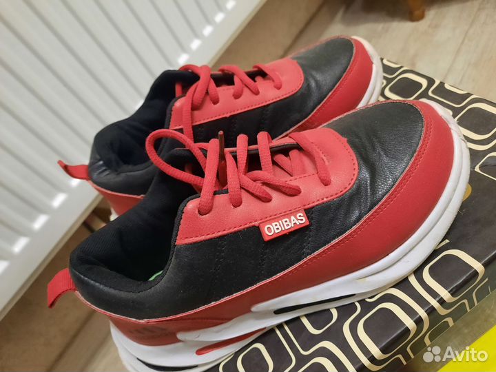 Кроссовки детские