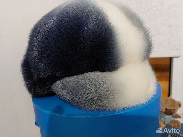 Норковая женская кепка