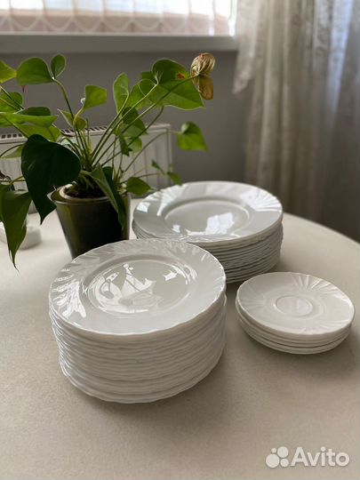 Набор тарелок