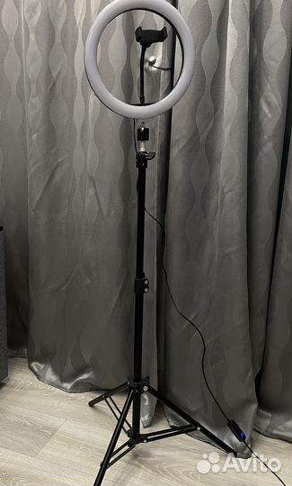 Кольцевая лампа 26 см