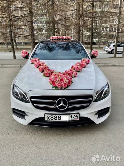 Прокат автомобиля Mercedes E-klass с водителем