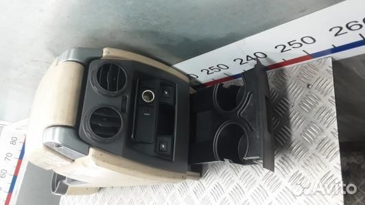 Подлокотник центральный land rover discovery 3 (ZK