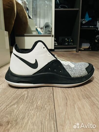 Баскетбольные кроссовки nike