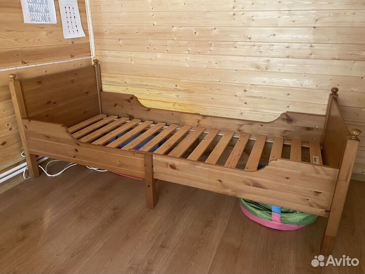 Детская кровать IKEA с матрасом