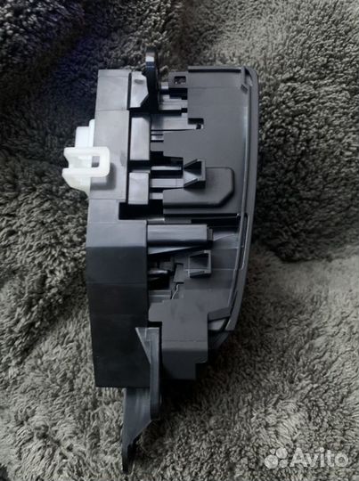 Блок кнопок электро ручника Toyota Camry XV