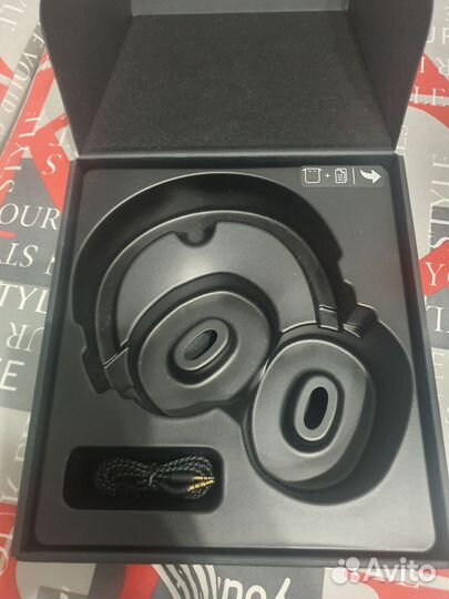 Беспроводные наушники jbl live 660