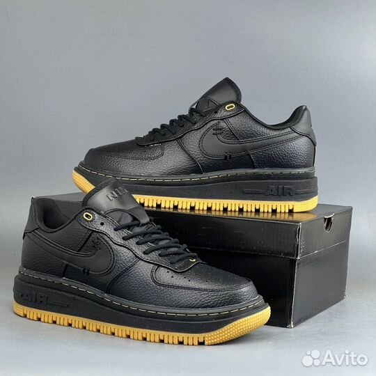 Nike Air Force 1 Lux Black