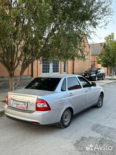 Передние сиденья на priora