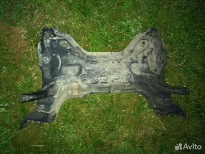 Подрамник Пежо 307