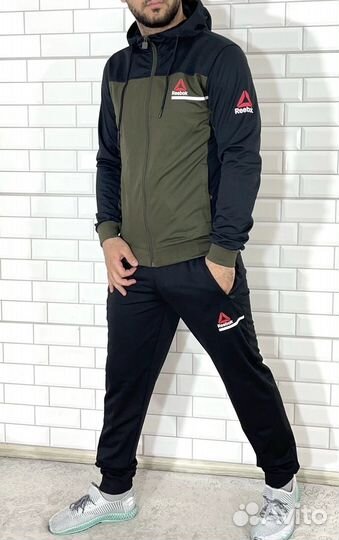 Костюм спортивный reebok