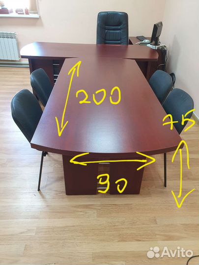 Офисная мебель стол