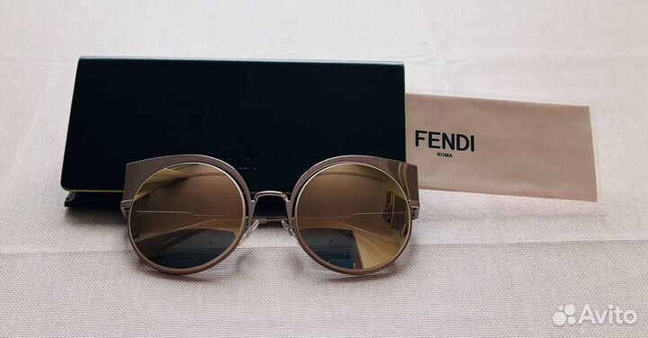 Новые Солнцезащитные очки Fendi