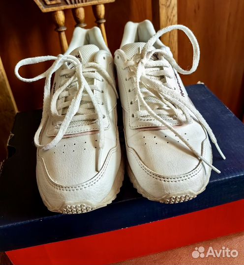 Кроссовки Reebok, оригинал разм 37-37,5 новые